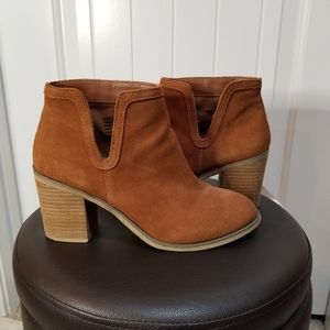 Chelsea boots from Urban Outfitters